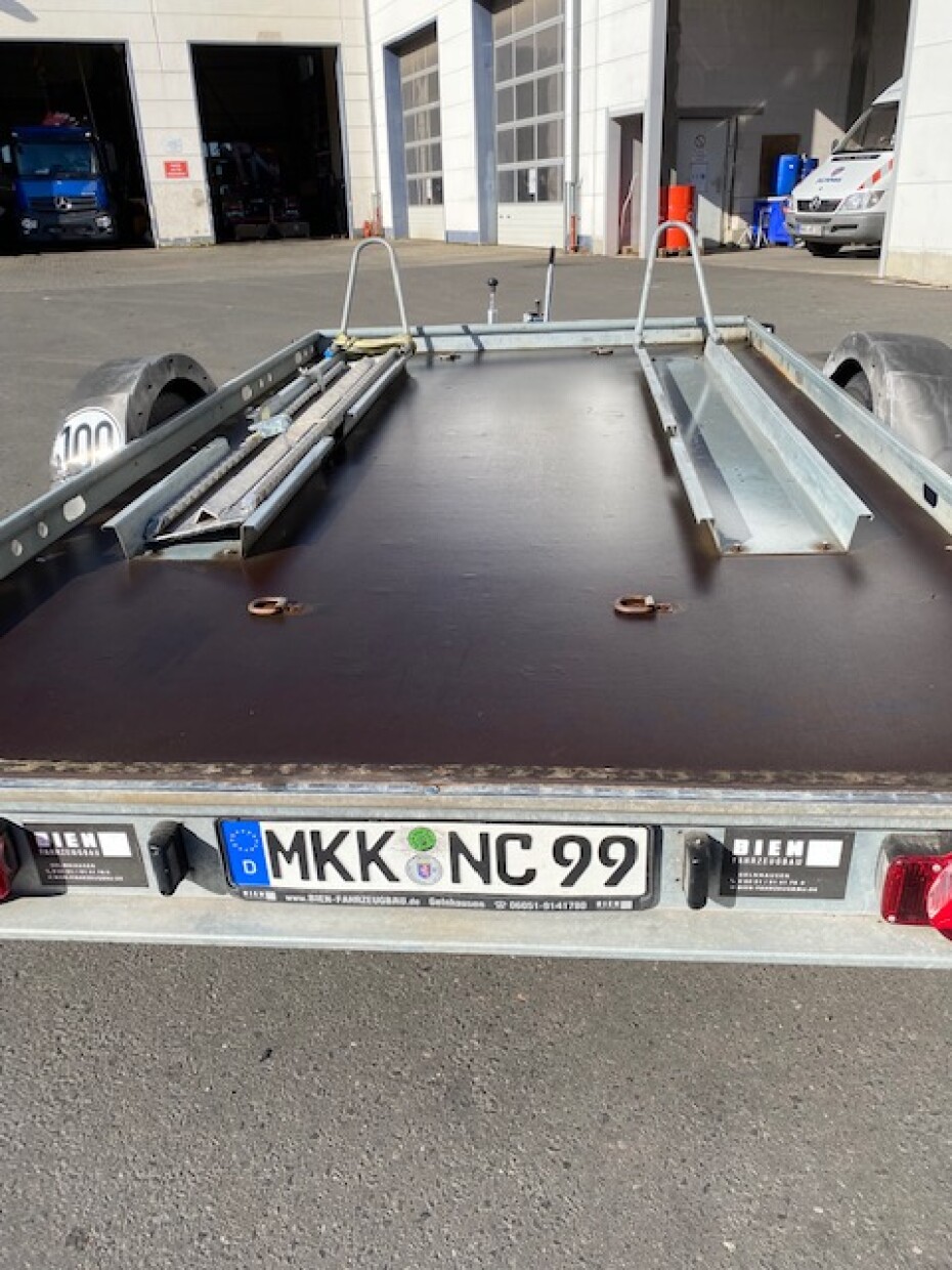 MKK-NC 99 - Motorradanhänger gebremst für Tempo 100 km/h geeignet