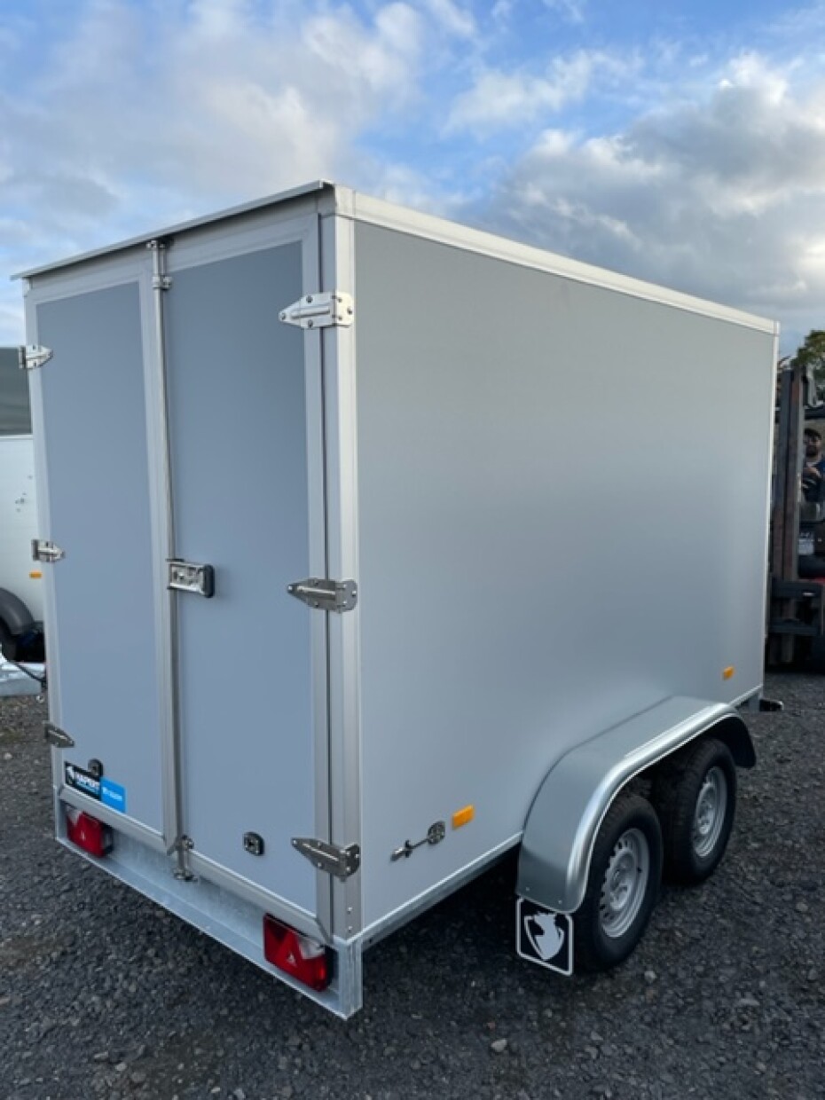 Hapert Kofferanhänger 2 Achser 3 x 1,50 x 1,80 m 