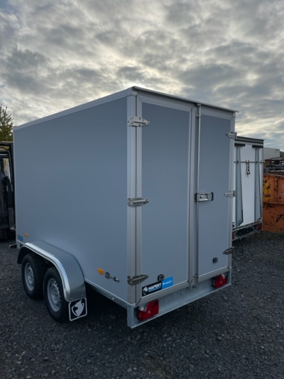 Hapert Kofferanhänger 2 Achser 3 x 1,50 x 1,80 m 