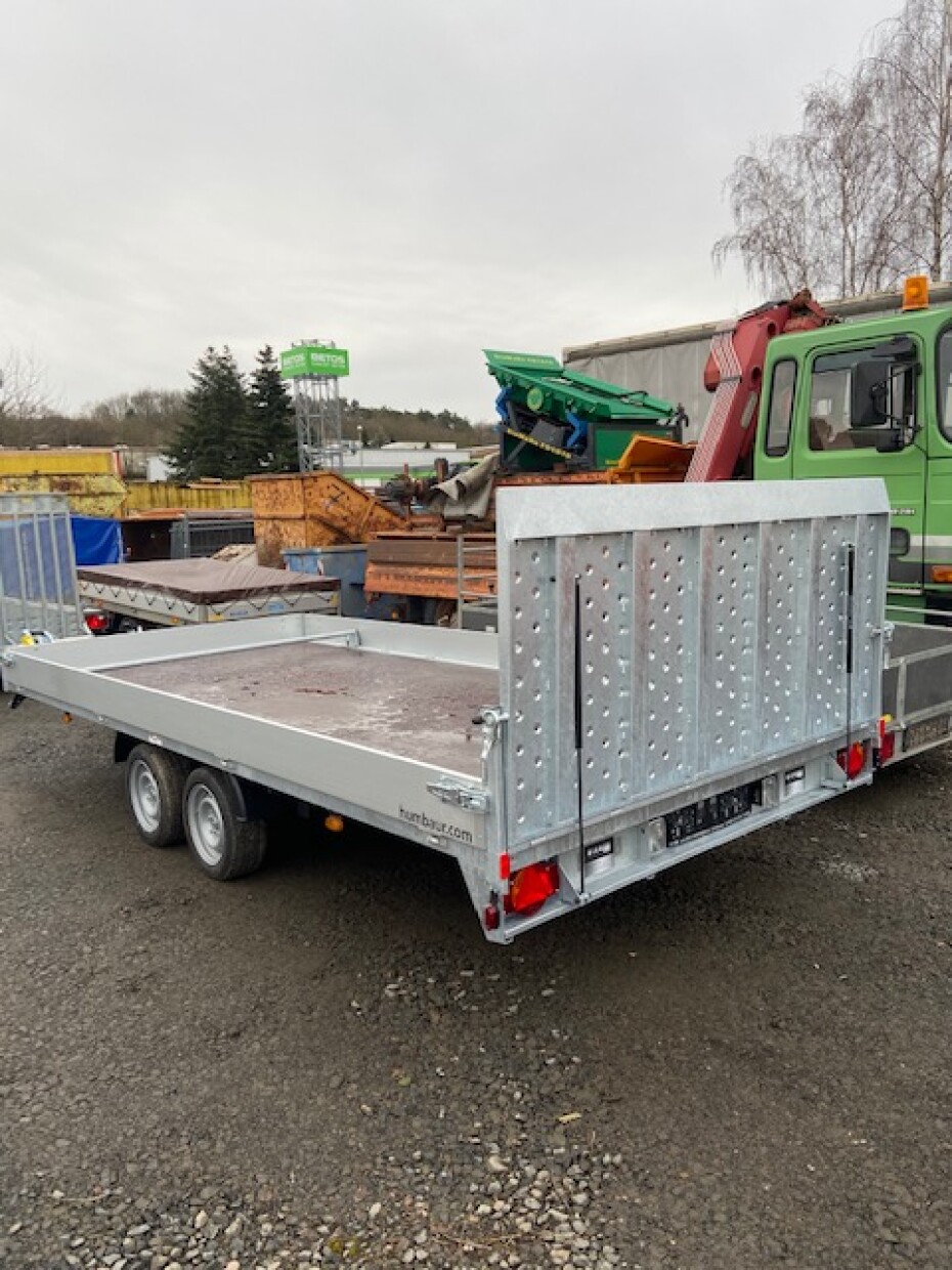 Humbaur Fahrzeugtransporter 4,7 x 2,1 x 0,9 m