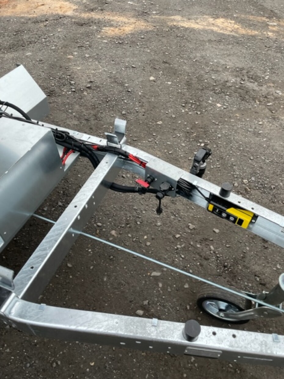 Humbaur Rückwärtskippanhänger 2-Achser mit Handpumpe