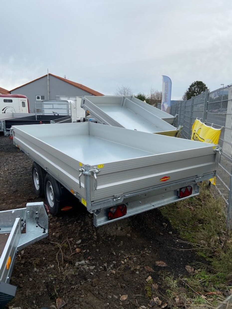 Böckmann Dreiseitenkipper 3,74 m lang